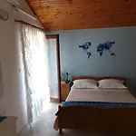 Dolac Apartment *