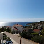 Dolac Apartment